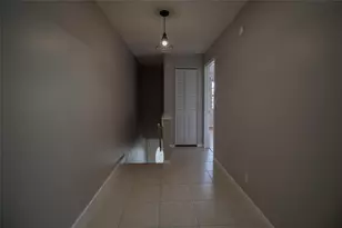 9417 NW 42nd St, Sunrise, FL 33351 - Photo 12