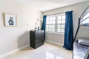 401 Golden Isles Dr, Hallandale Beach, FL 33009 - Photo 20