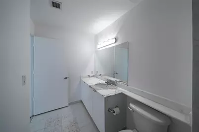 234 NE 3rd Street #2007, Miami, FL 33132 - Photo 14