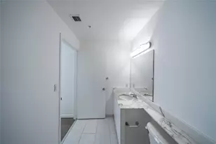 234 NE 3rd St, Miami, FL 33132 - Photo 8