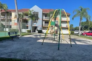 18860 NW 57th Ave, Hialeah, FL 33015 - Photo 6