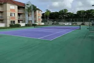 18860 NW 57th Ave, Hialeah, FL 33015 - Photo 16