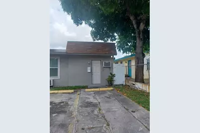 24 SW 13th Street, Dania, FL 33004 - Photo 10