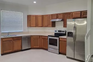 2040 SE Avon Park Dr, Port Saint Lucie, FL 34952 - Photo 6