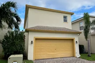 2040 SE Avon Park Dr, Port Saint Lucie, FL 34952 - Photo 2