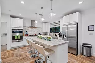 605 NE 15th Ave, Fort Lauderdale, FL 33304 - Photo 2