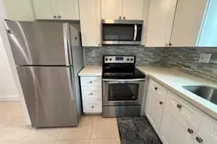 2100 NE 38th St, Lighthouse Point, FL 33064 - Photo 1