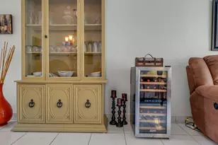 1001 NE 14th Ave, Hallandale Beach, FL 33009 - Photo 20