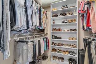 1001 NE 14th Ave, Hallandale Beach, FL 33009 - Photo 26