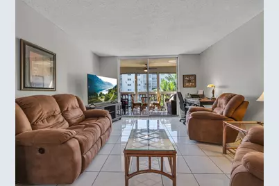 1001 NE 14th Avenue #303, Hallandale Beach, FL 33009 - Photo 12
