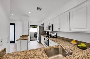 547 NE 7th Ave, Fort Lauderdale, FL 33301 - Photo 16