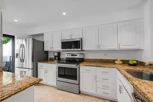 547 NE 7th Ave, Fort Lauderdale, FL 33301 - Photo 18