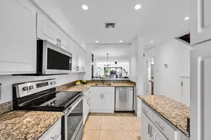 547 NE 7th Ave, Fort Lauderdale, FL 33301 - Photo 6