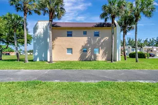 100 Lake Meryl Dr, West Palm Beach, FL 33411 - Photo 28