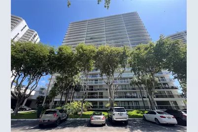 3731 N Country Club Drive #529, Aventura, FL 33180 - Photo 2