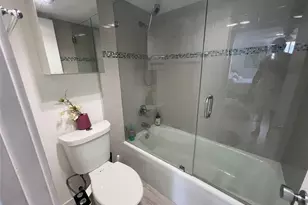 3731 N Country Club Dr, Aventura, FL 33180 - Photo 38
