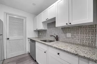 301 Croton Avenue #302, Lantana, FL 33462 - Photo 12