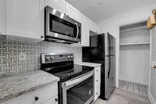 301 Croton Ave, Lantana, FL 33462 - Photo 10