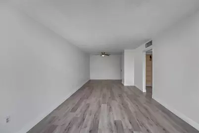 301 Croton Avenue #302, Lantana, FL 33462 - Photo 16