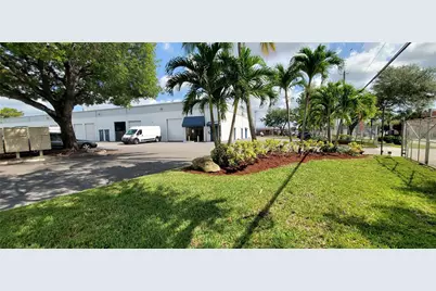 1577 SW 1st Way #E3, Deerfield Beach, FL 33441 - Photo 4
