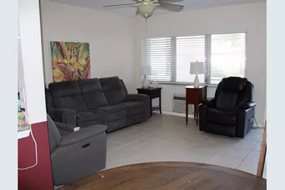900 SW 11th Avenue #5C, Hallandale Beach, FL 33009 - Photo 2
