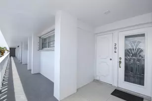 1012 N Ocean Blvd, Pompano Beach, FL 33062 - Photo 6