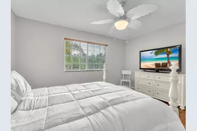 4776 Lago Vista Drive, Coconut Creek, FL 33073 - Photo 20