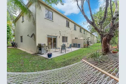 4776 Lago Vista Drive, Coconut Creek, FL 33073 - Photo 32