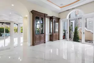 549 NE 19th Ave, Deerfield Beach, FL 33441 - Photo 8