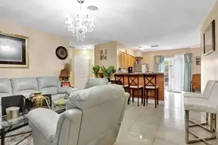 400 SW 14th Pl, Deerfield Beach, FL 33441 - Photo 6