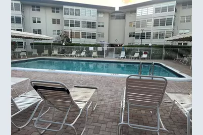 3090 NW 46th Avenue #212C, Lauderdale Lakes, FL 33313 - Photo 2