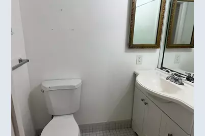 3090 NW 46th Avenue #212C, Lauderdale Lakes, FL 33313 - Photo 8