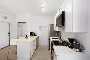 1100 Collins Ave, Miami Beach, FL 33139 - Photo 8