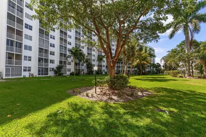 2731 NE 14th St Causeway #121, Pompano Beach, FL 33062 - Photo 10