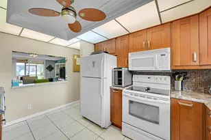 9841 Sunrise Lakes Blvd, Sunrise, FL 33322 - Photo 8