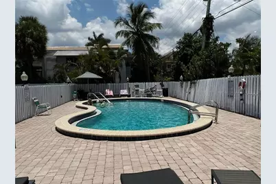 2555 NE 11th Street #703, Fort Lauderdale, FL 33304 - Photo 10