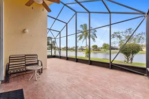 810 NW Rutherford Ct, Port Saint Lucie, FL 34983 - Photo 2