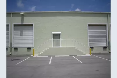 1320 Stirling Road #1320 8A, Dania Beach, FL 33004 - Photo 4