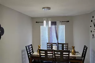 585 NW Floresta Dr, Port Saint Lucie, FL 34983 - Photo 8