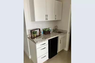 290 SW 12th Avenue, Pompano Beach, FL 33069 - Photo 6