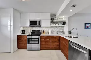 1523 E Hillsboro Blvd, Deerfield Beach, FL 33441 - Photo 2