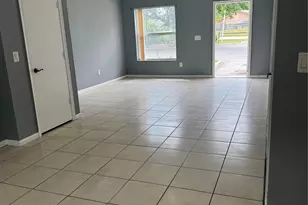 7473 Tam Oshanter Blvd, North Lauderdale, FL 33068 - Photo 2