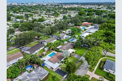 315 S 57th Avenue, Hollywood, FL 33023 - Photo 2