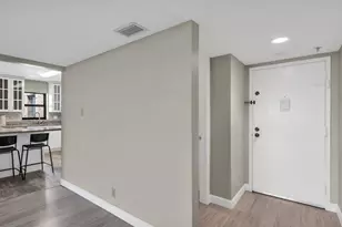 16300 Golf Club Rd, Weston, FL 33326 - Photo 8