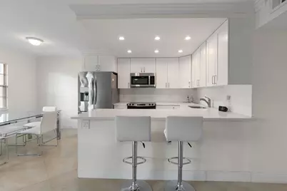 3057 Newport #3057, Deerfield Beach, FL 33442 - Photo 1