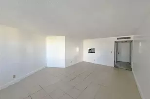 301 N Ocean Blvd, Pompano Beach, FL 33062 - Photo 18