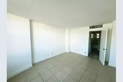 301 N Ocean Boulevard #307, Pompano Beach, FL 33062 - Photo 16