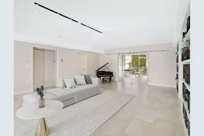 133 Isle Of Venice Drive #201, Fort Lauderdale, FL 33301 - Photo 6