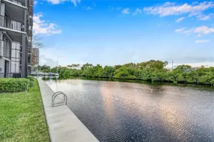 3401 N Country Club Dr, Aventura, FL 33180 - Photo 38