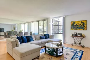 3401 N Country Club Dr, Aventura, FL 33180 - Photo 4